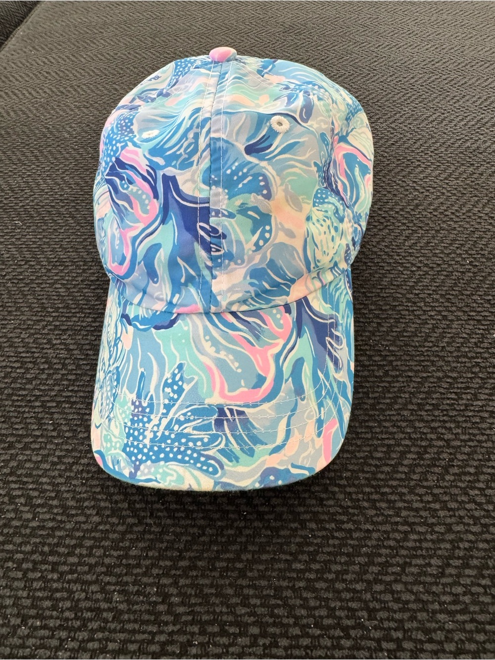 Lilly Pulitzer Run Around Hat – Vibrant Coastal/Marine Print – EUC